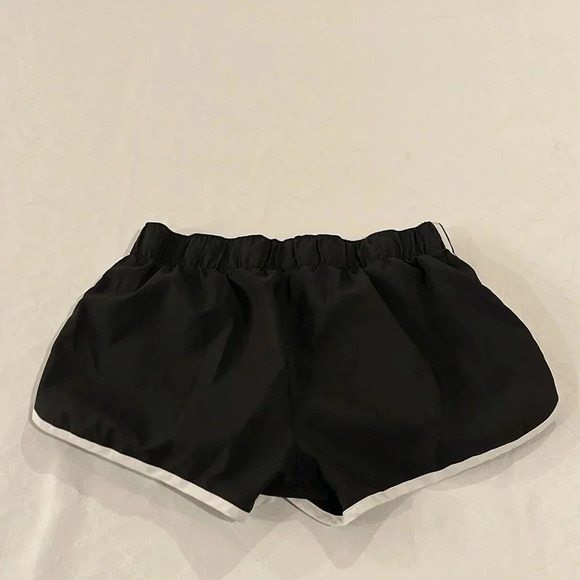 WOMEN'S RUNNING M10 ICON SHORTS 3” ce2014 b7 black Medium‎ EUC - Picture 7 of 7